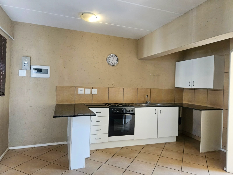 1 Bedroom Property for Sale in Van Der Hoff Park North West